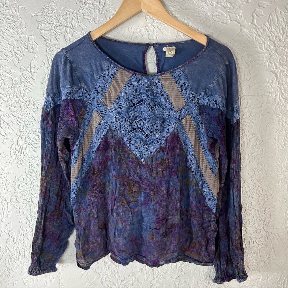 Gimmicks by BKE BOHO Long Sleeve Peasant Blouse
